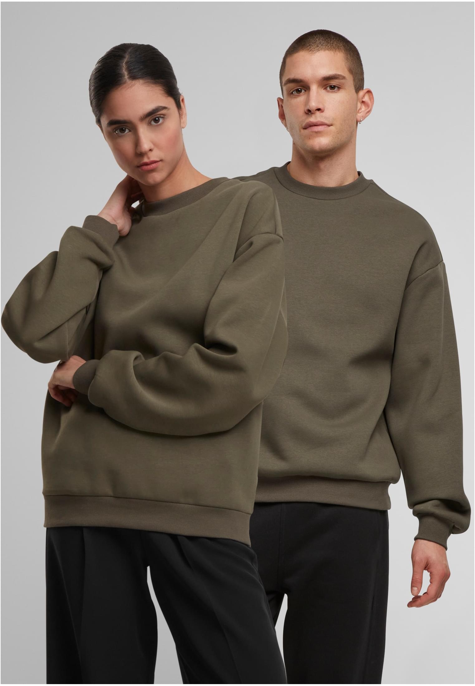 Oversized Crewneck olive | olive