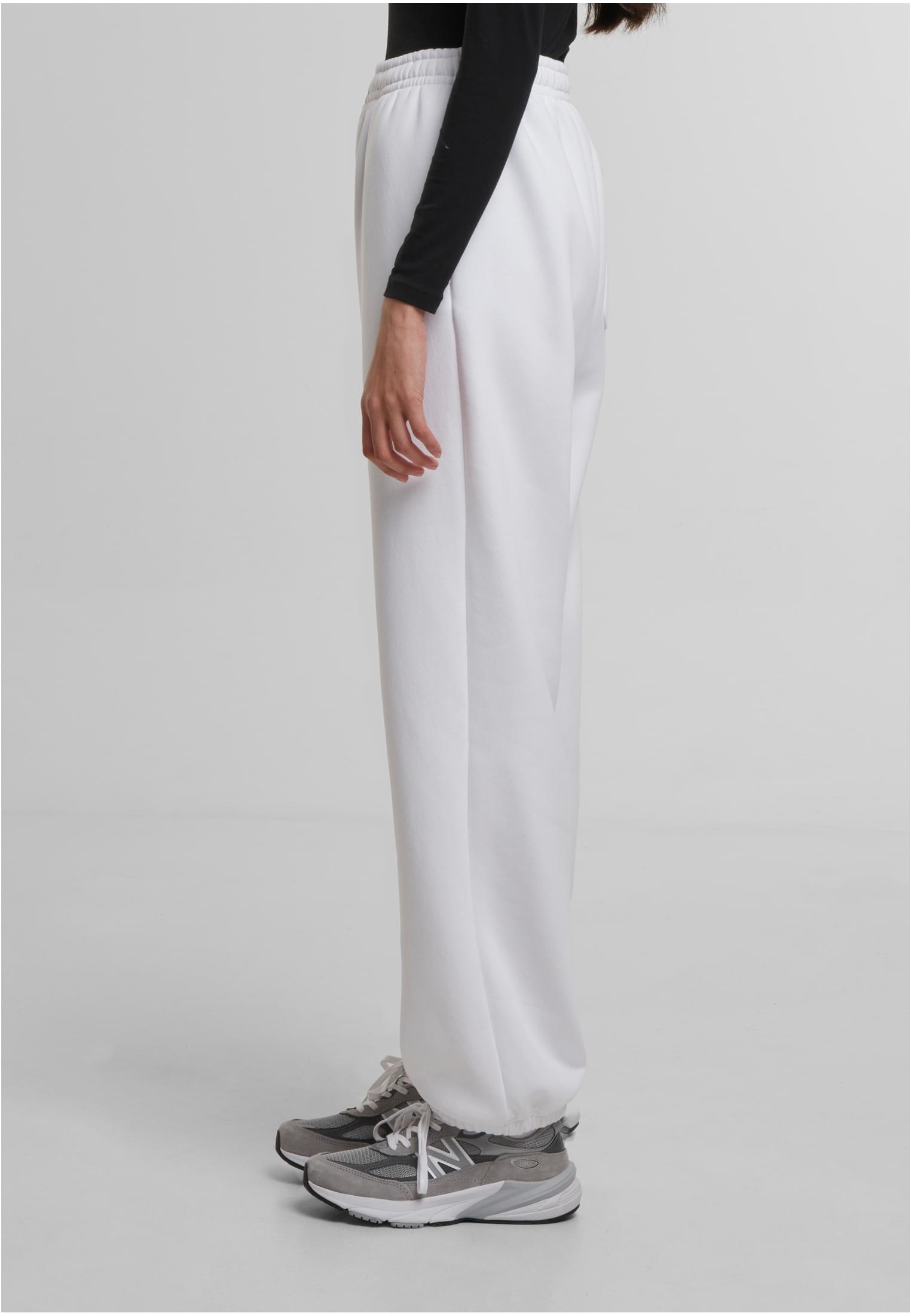 Regular Fit Sweatpants white | white