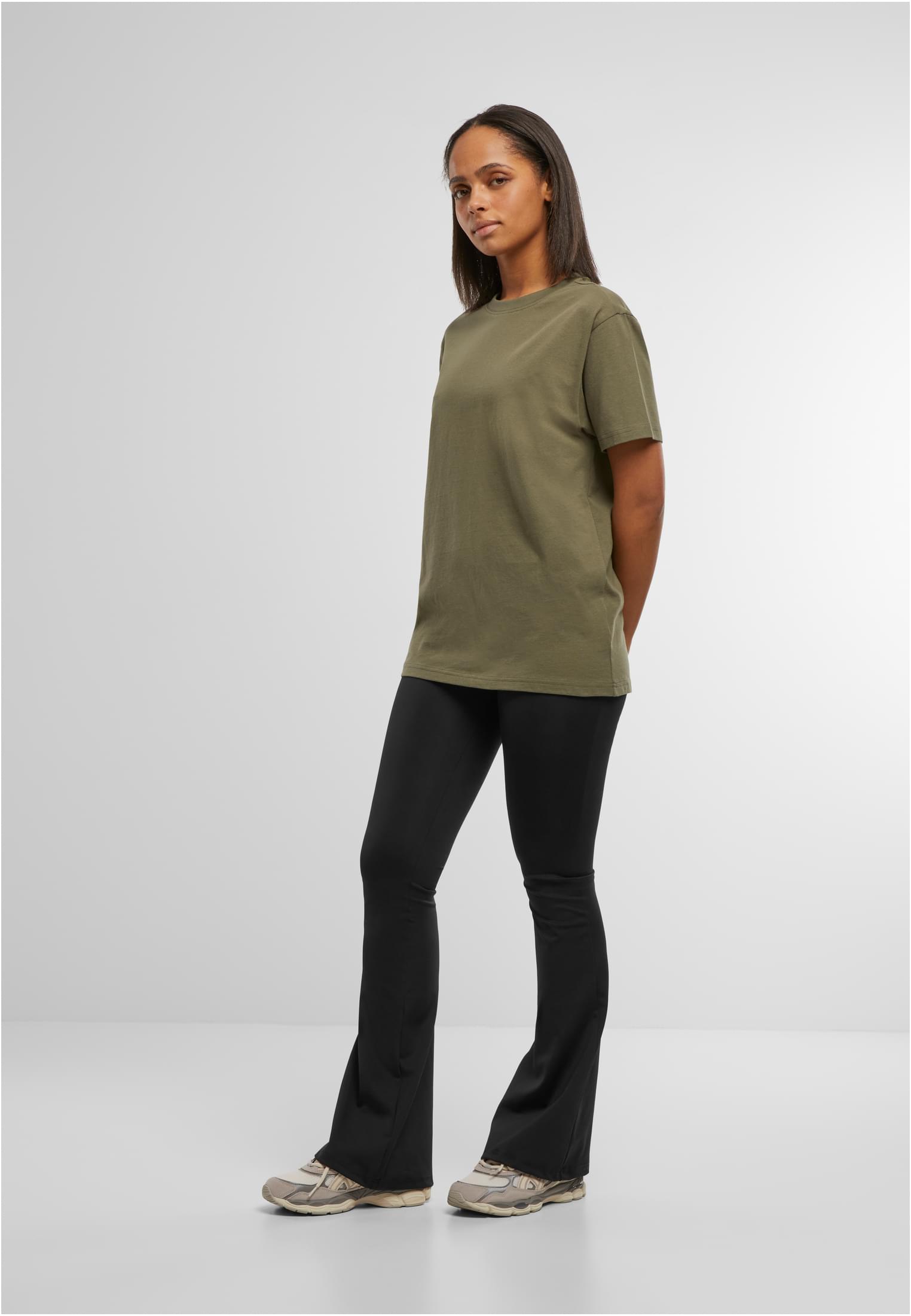 Basic Regular Fit Tee olive | olive