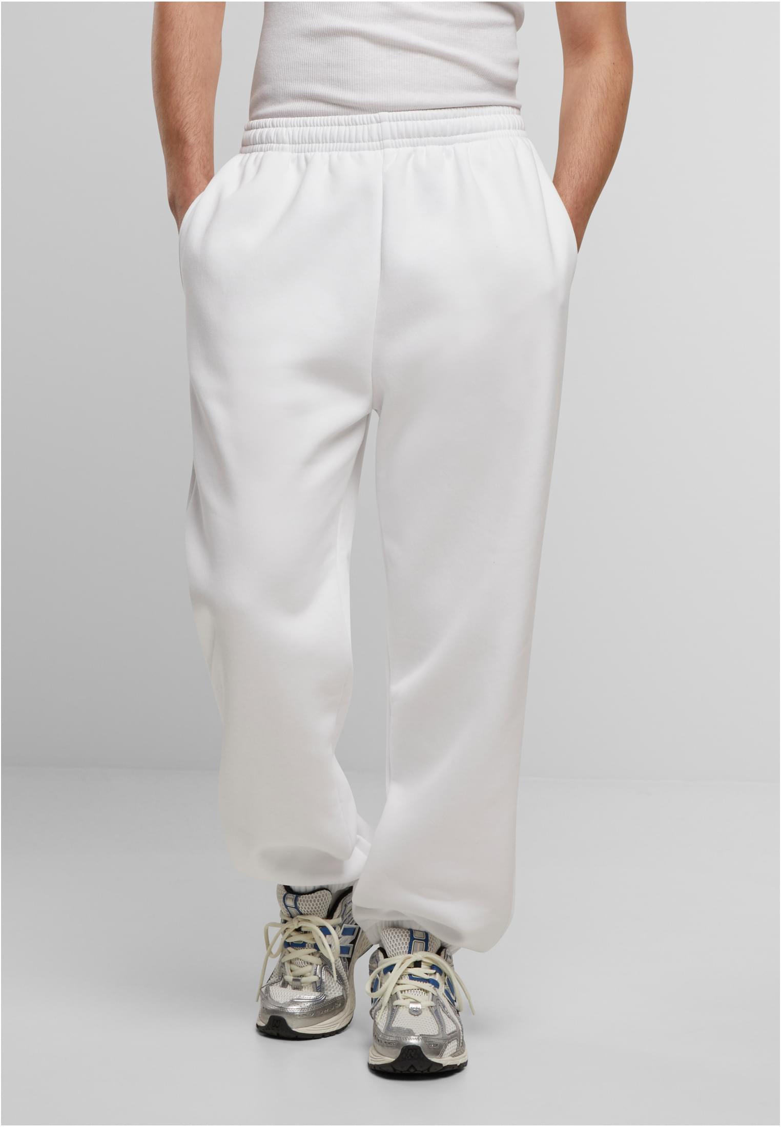 Regular Fit Sweatpants white | white