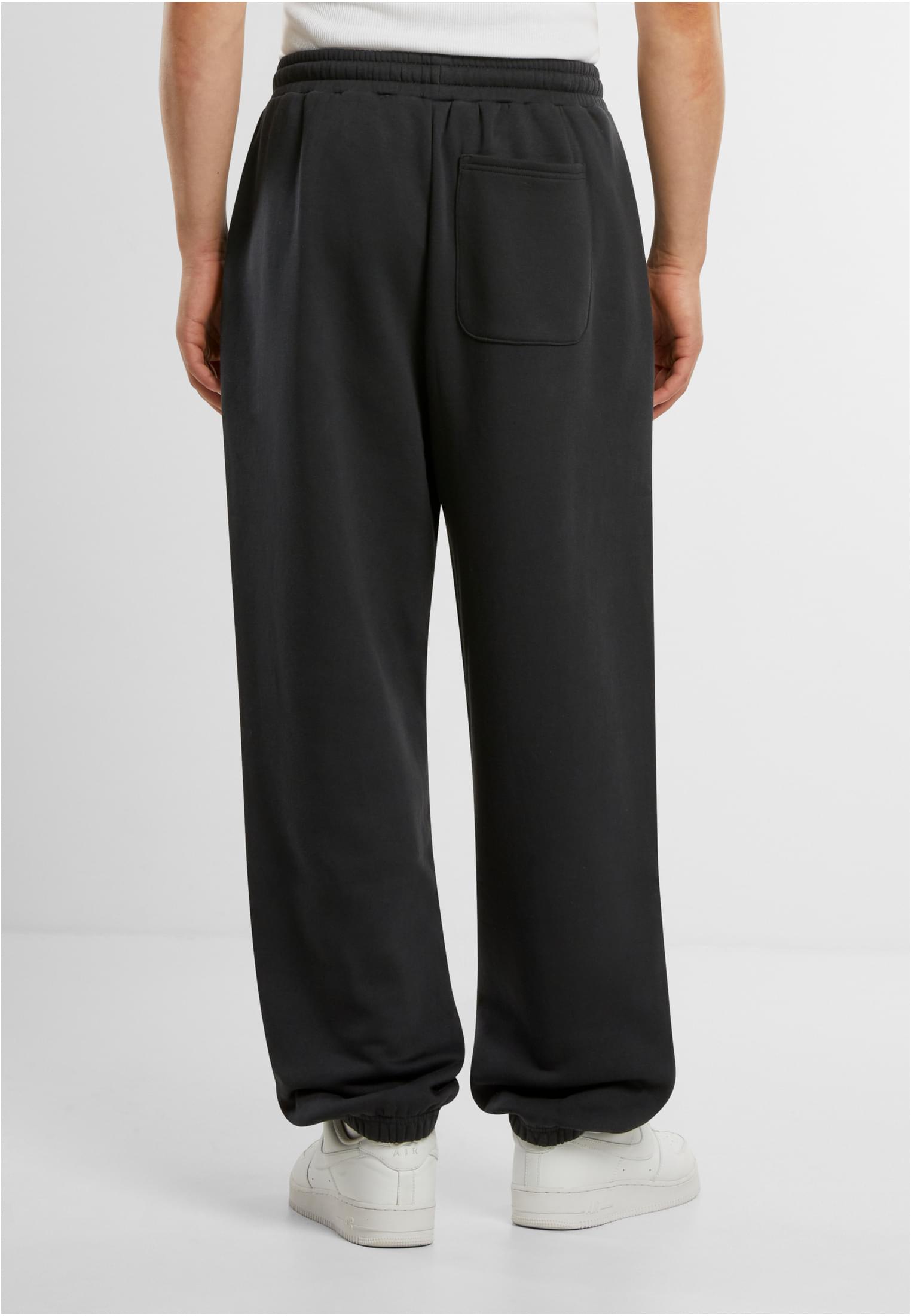 Regular Fit Sweatpants black | black