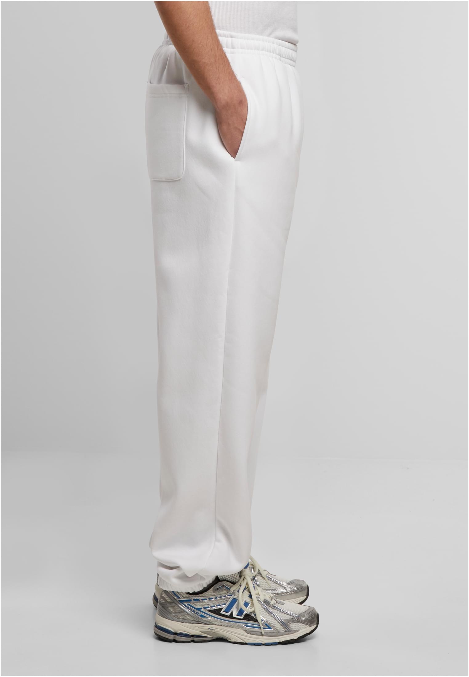 Regular Fit Sweatpants white | white
