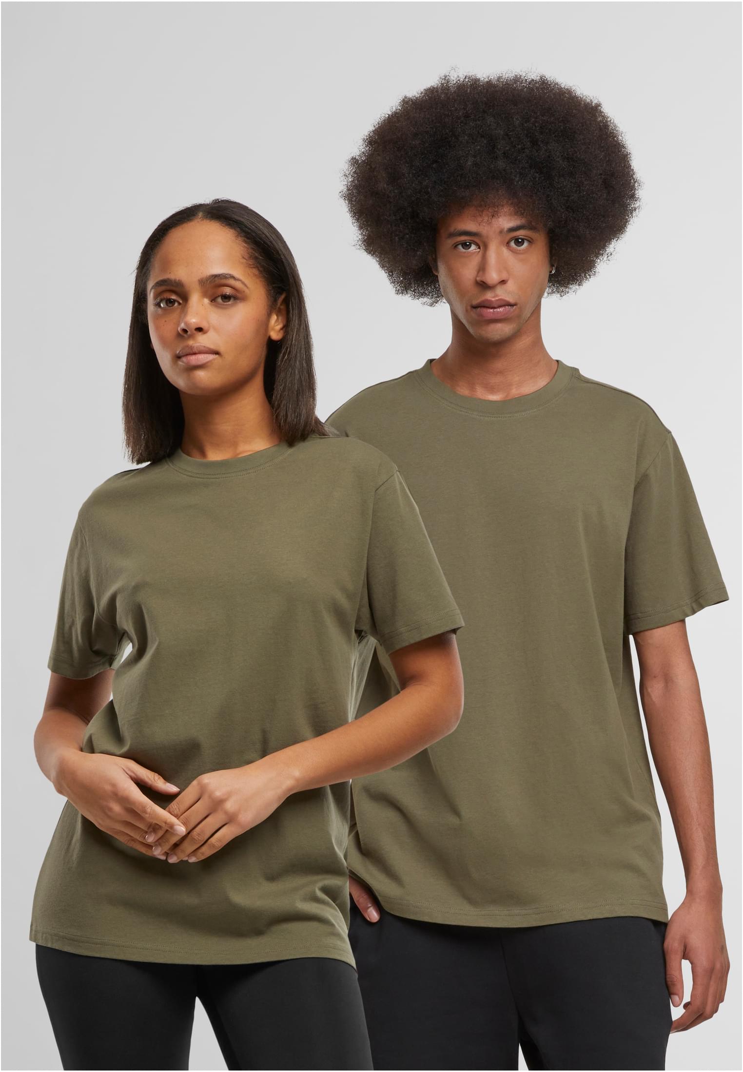 Basic Regular Fit Tee olive | olive